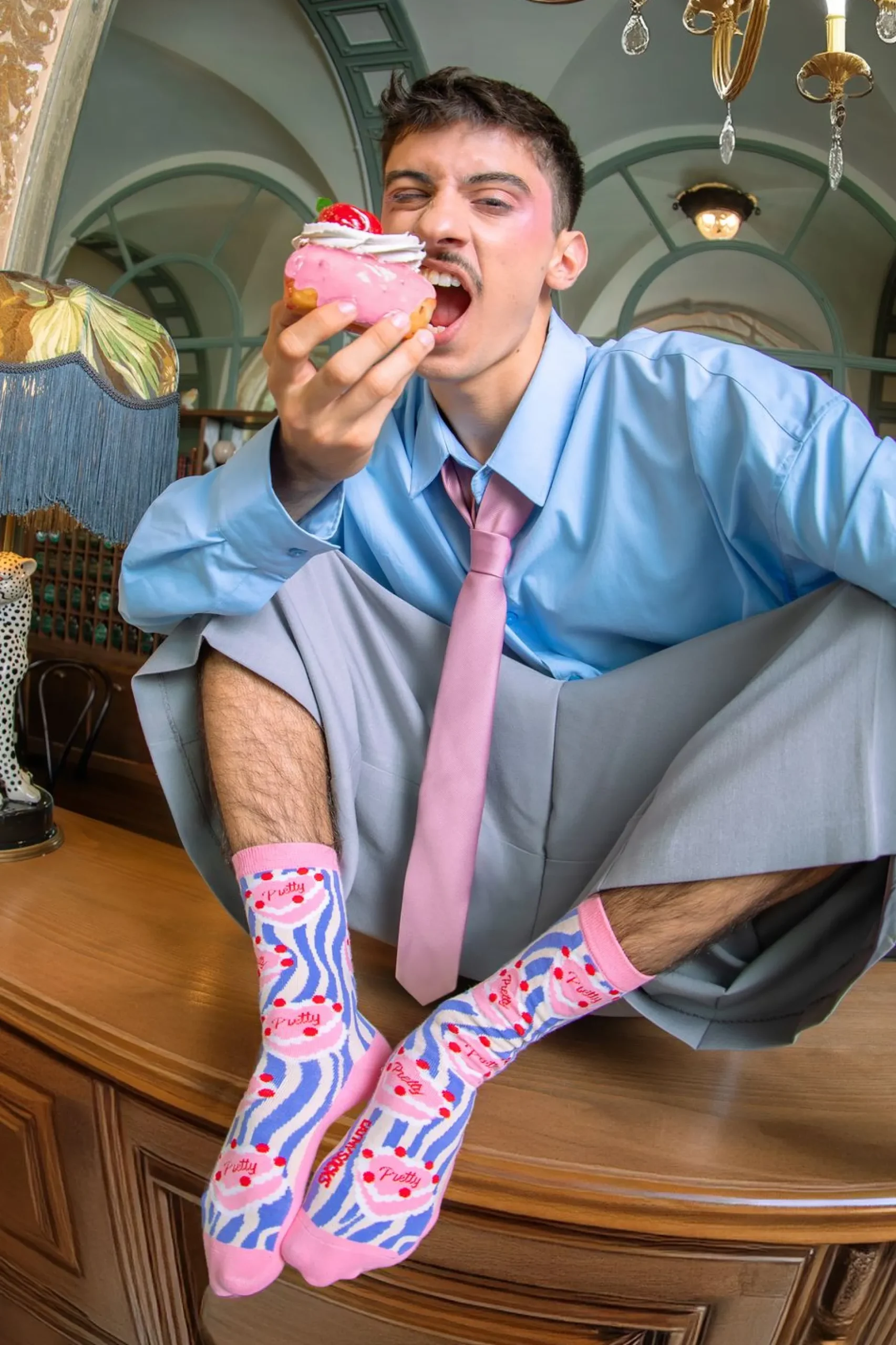 SOCKS PRETTY CAKE